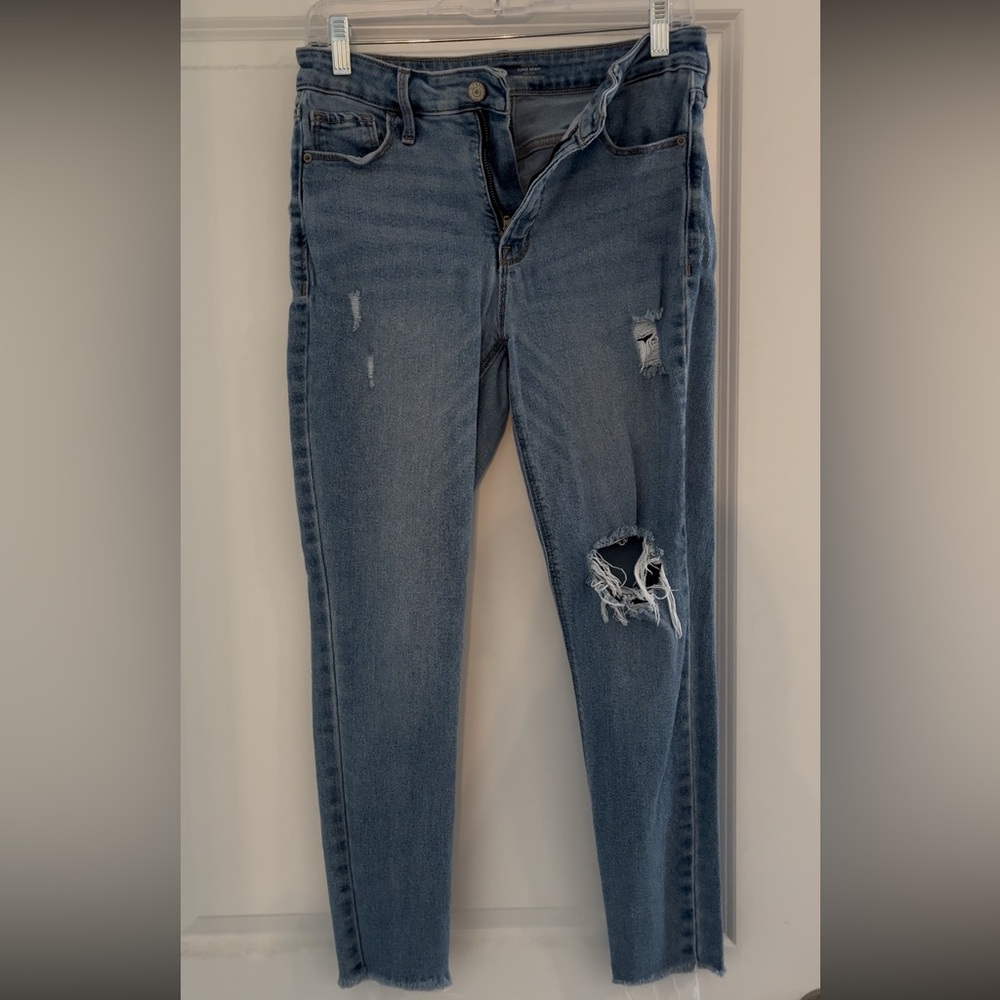 Old Navy Women's Skinny Jeans in Light Blue